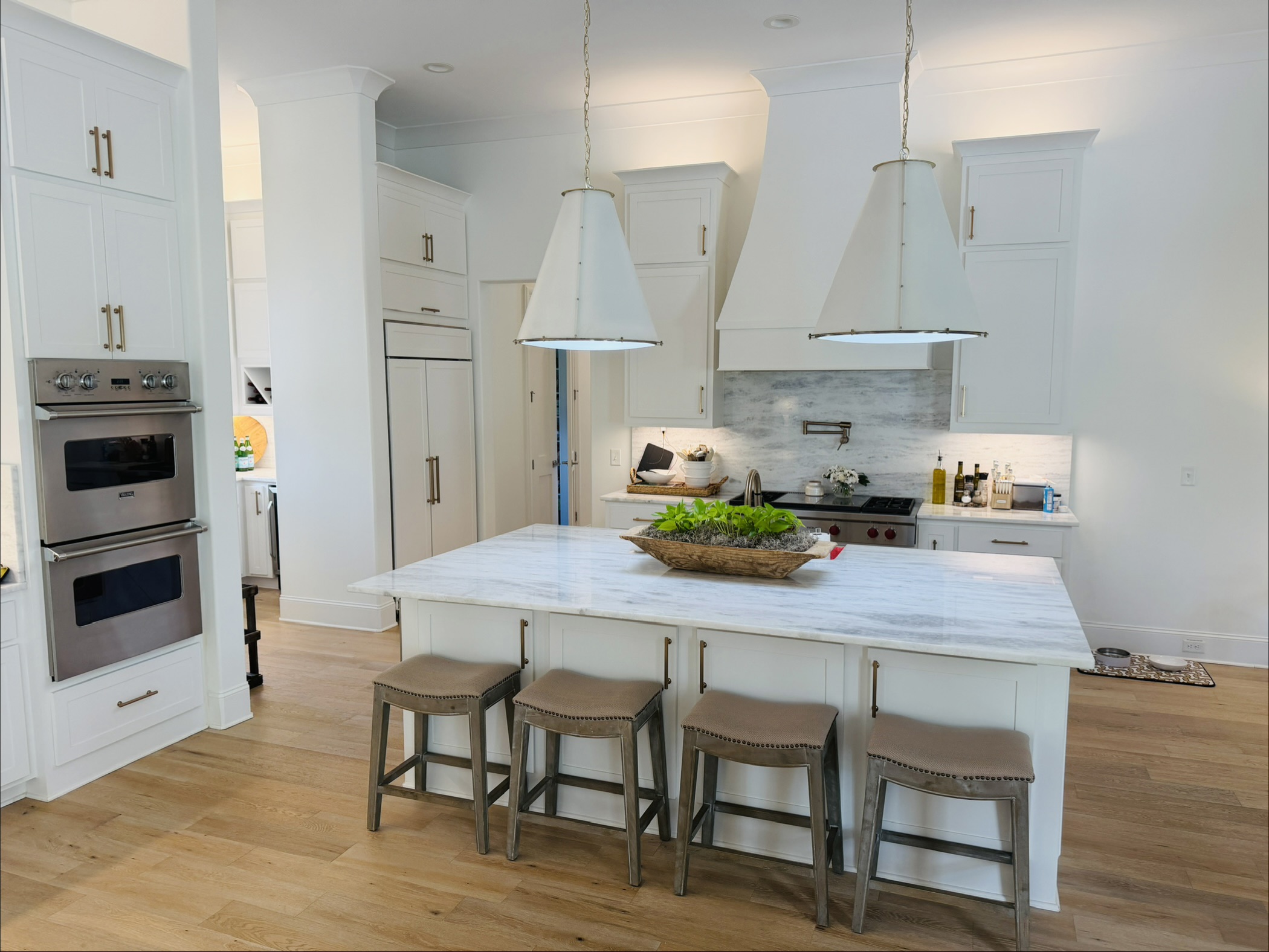 Interior finishes photo 08